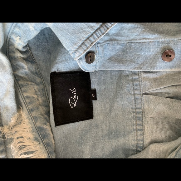 Rails button down - Picture 2 of 2
